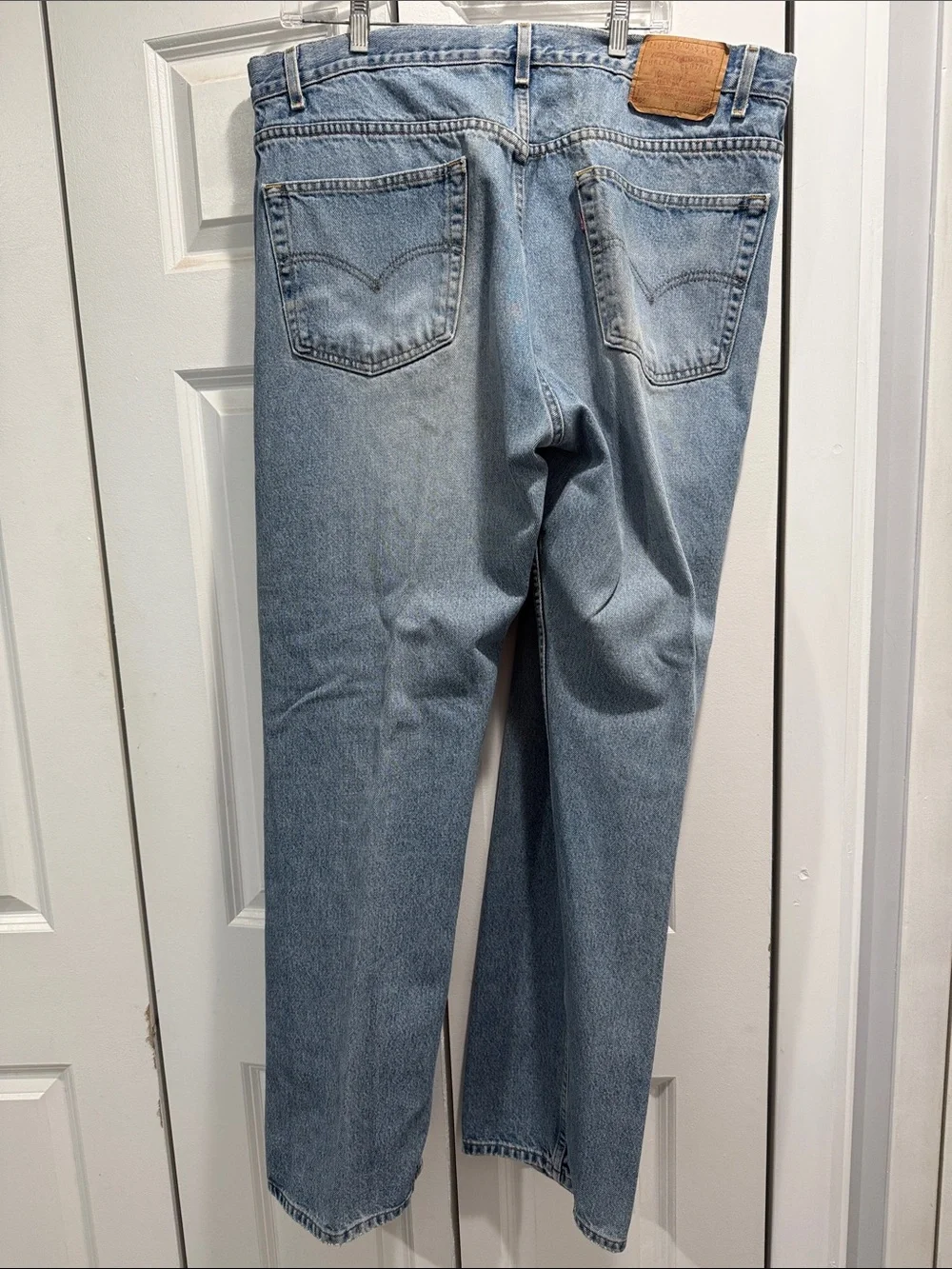 Levi's 505 Men's Straight Jeans in Light Blue Wash